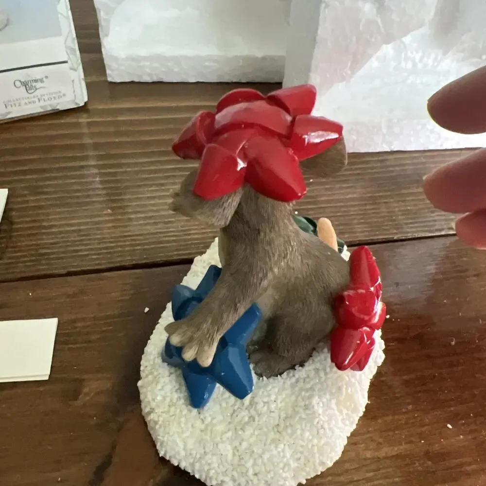 Charming Tails I'm Stuck On You 87/118 Christmas Mouse New In Box W Tags